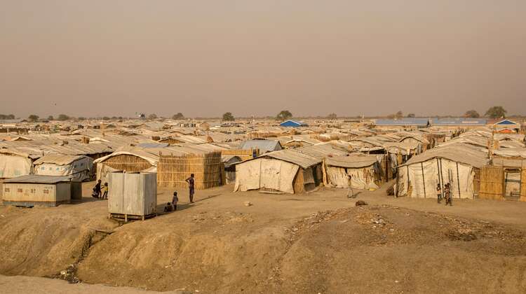 Emergency shelters at the refugee camp Bentiu, South Sudan.