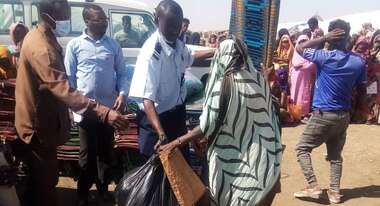 Distribution of emergency relief packages