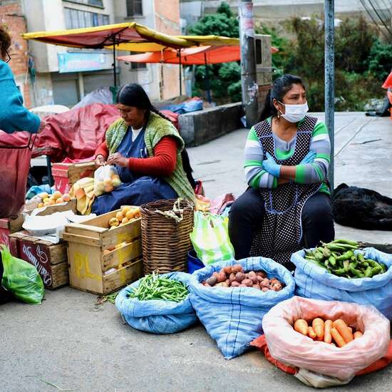 Straßenmarkt in La Paz während der Corona-Krise